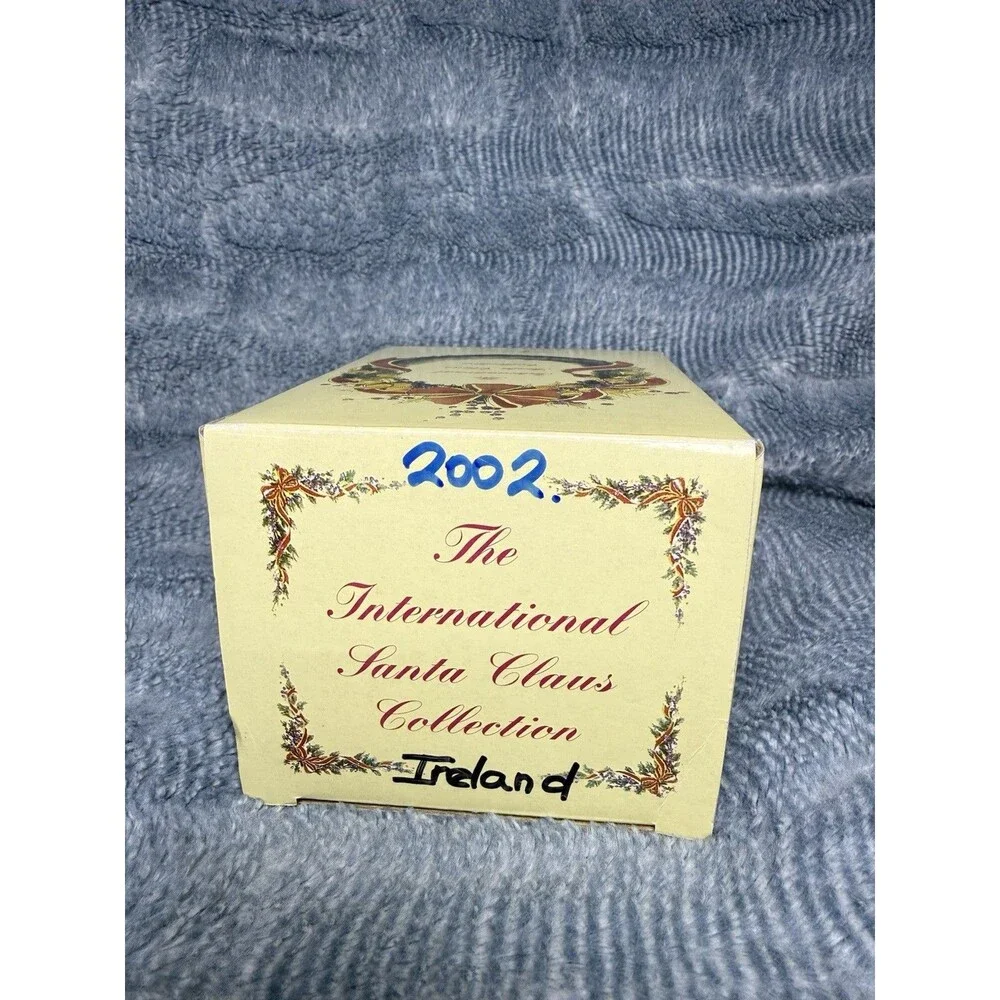 2002 International Santa Claus Collection SC61 Irish Santa Claus Ireland Boxed